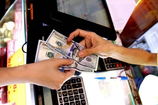 Công an cảnh báo tới người dân sử dụng hộ chiếu, CCCD đi mua ngoại tệ vì mục đích sau