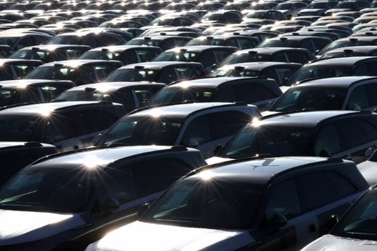 1,75 triệu xe điện bán ra chỉ trong 31 ngày: Chuyến ‘tàu lượn siêu tốc’ chưa từng có của ngành EV