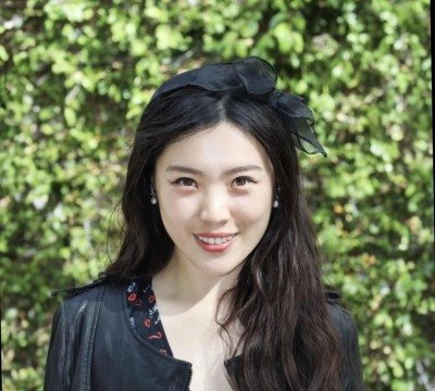 Bỏ mặc cơn sốt chatbot, cô gái 25 tuổi xinh đẹp xây dựng startup 1,6 tỷ USD từ lĩnh vực “khó nhằn” nhất AI