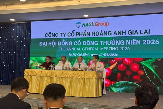 Bầu Đức: Ai có tiền cứ mua cổ phiếu HAG giống tôi, nếu 1–2 năm nữa mà lỗ cứ kêu tôi ra chửi