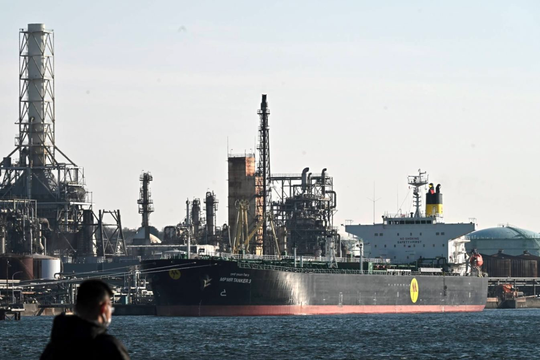 'Trái ngọt' liên tục đến với Mỹ: Đội tàu quy mô chưa từng có đang nối đuôi nhau đến 'đường tắt vàng' để lấy dầu thô Mỹ, mang đến châu Á