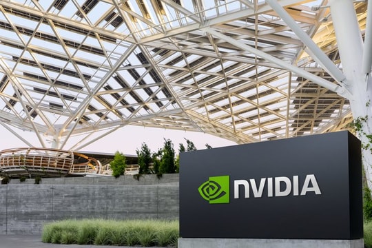 Đế chế 4.000 tỷ USD Nvidia đang bị đe dọa bởi chính AI: Ông vua ngành chip còn giữ ngai vàng được bao lâu?