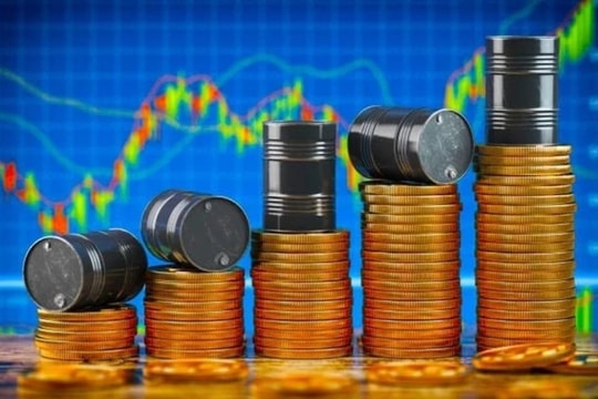 Thị trường hàng hóa tuần 13–18/4: Dầu “rơi tự do”, vàng giằng co, dòng tiền đảo chiều mạnh