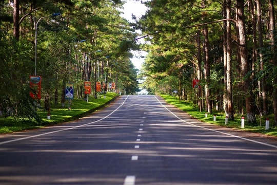 Từng "sôi sục" vì sốt đất và được ví như Đà Lạt thứ 2 của Tây Nguyên, nay còn lọt tầm ngắm của Sun Group với loạt cao tốc và KĐT, nơi đây sắp trở thành Khu du lịch quốc gia