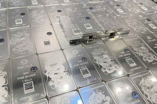 Giá bạc thỏi duy trì trên 80 triệu đồng/kg