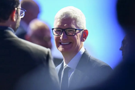 Bức thư chia tay 700 chữ khép lại hành trình 15 năm làm CEO Apple của Tim Cook