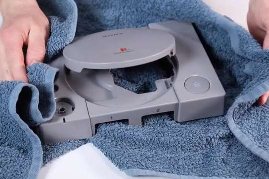 “Lột xác” PlayStation 30 năm tuổi thành bản PS1 tối thượng: USB-C, 1080p, chạy game thẻ SD