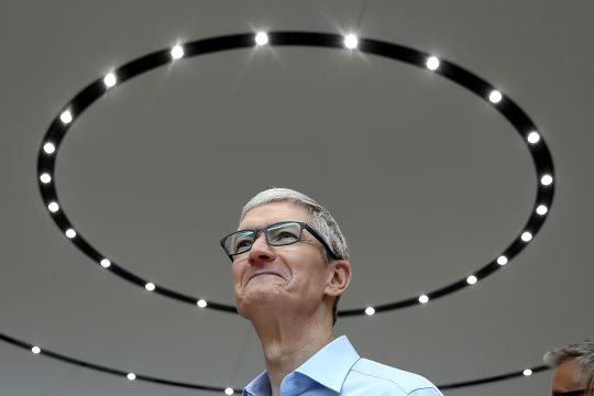 Kết thúc kỷ nguyên Tim Cook: 15 năm lẫy lừng và dấu chấm hỏi AI trị giá hàng nghìn tỷ USD