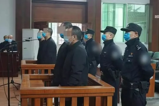 Đột kích đường dây sản xuất, mua bán "thịt bẩn" rồi tuồn đi khắp các vùng: Số tiền lên tới 1,5 tỷ đồng