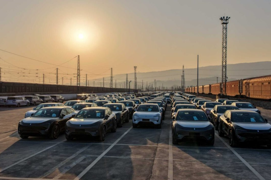 Thời hạn năm 2027 đến gần, liệu ô tô xăng có bị xe điện xóa sổ tại Trung Quốc?