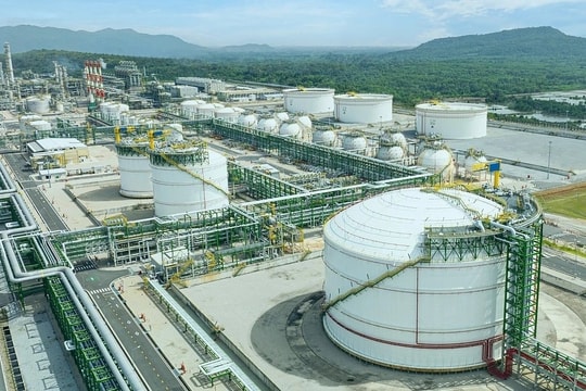 Tổ hợp hoá dầu 5 tỉ USD tại TP HCM lại sắp ngưng hoạt động