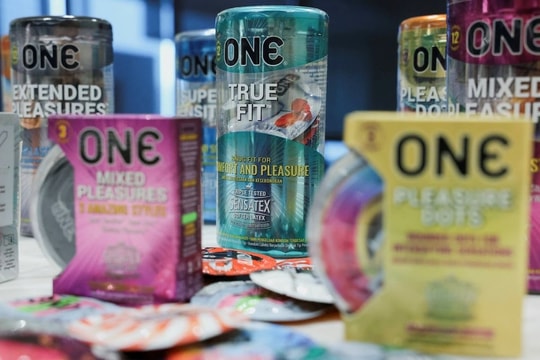 Công ty bao cao su lớn nhất thế giới tăng giá 20-30% vì chiến sự Iran