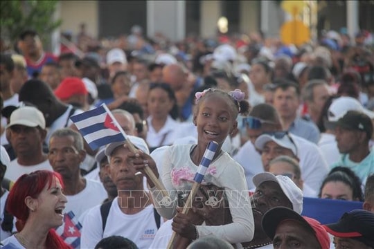 Cuba đang nỗ lực xử lý món quà 100.000 tấn của Nga, có tin vui sau thời gian dài