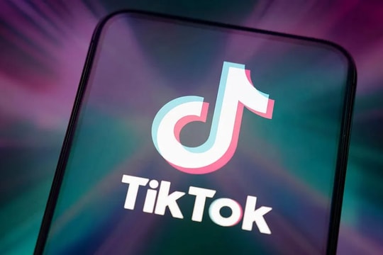 Sự thật gây sốc về AI Remix TikTok: Video của bạn có thể bị “biến dạng” chỉ sau 1 cú click