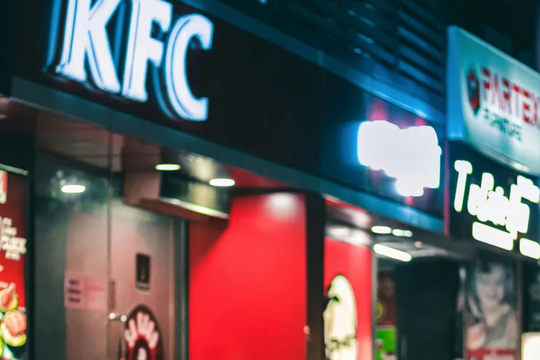 Chuyện gì đang xảy ra với KFC: Phải đóng cửa 25 chi nhánh tại một quốc gia ĐNÁ, cắt bỏ gần 2.000 nhân sự, nợ phải trả cao kỷ lục