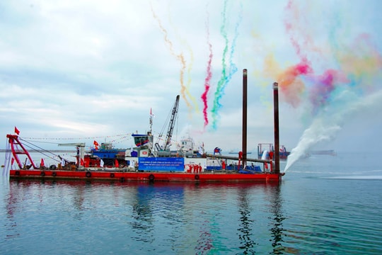 Việt Nam chính thức khởi công  siêu cảng được đầu tư hơn 45.000 tỷ đồng, ngay dưới chân đèo Hải Vân