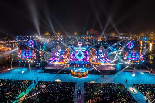 Việt Nam sắp có siêu sân khấu ngoài trời lớn nhất lịch sử: Vượt xa sân Mỹ Đình, quy mô lên đến 60.000 chỗ
