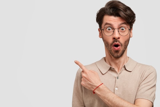 Cập nhật BCTC quý 1/2026 ngày 27/4: Dầu khí, xăng dầu tăng đột biến; Ngân hàng, F&B thăng hoa; Bất động sản phân hóa mạnh