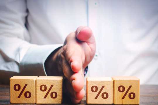 Cuộc họp chính sách đến gần, Fed cùng ngân hàng trung ương của các nước G7 sẽ điều chỉnh lãi suất thế nào trước cú sốc từ Iran?