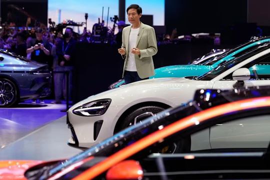 Hàng sản xuất điện thoại dồn lực làm xe điện, đối đầu Elon Musk tại châu Âu
