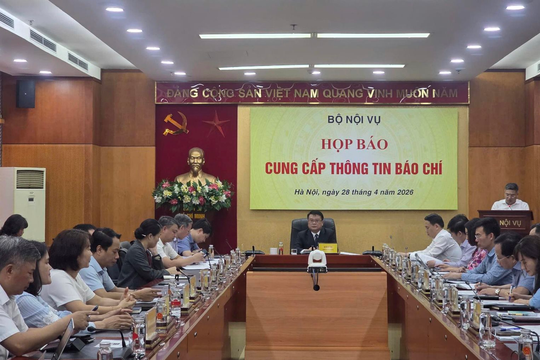 Từ 1/7/2026 lương cơ sở dự kiến tăng lên 2,53 triệu đồng/tháng