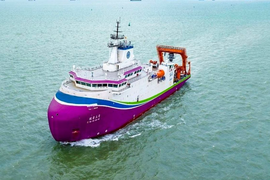 Phát hiện tàu Trung Quốc dài hơn 100 mét, liên tục di chuyển suốt 75 ngày, thực hiện nhiệm vụ đặc biệt giữa biển