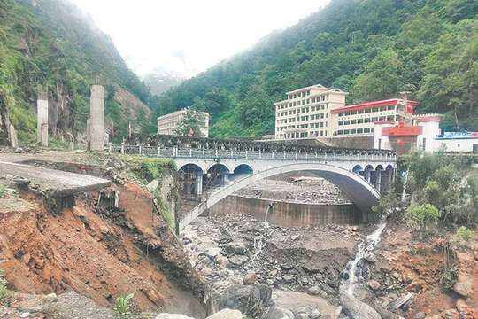 Trung Quốc xây một công trình dọc sông biên giới, nước láng giềng tây nam gửi thư phản đối, yêu cầu ngừng ngay lập tức