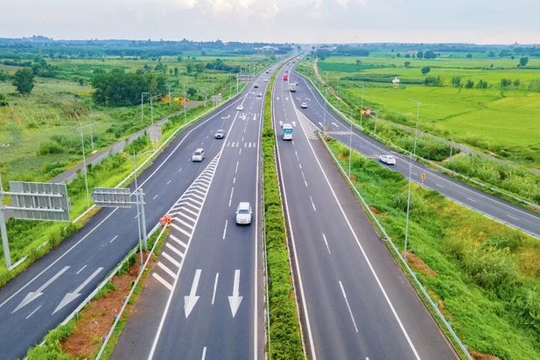 Cao tốc TP.HCM - Long Thành - Dầu Giây áp dụng biểu phí mới tại nút giao Long Thành từ 30/4