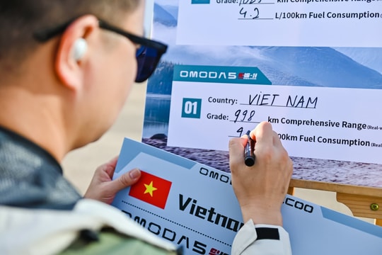 Chạy gần 1.000 km một bình xăng: một mẫu xe hybrid giúp đội Việt Nam vượt 8 quốc gia giành ngôi đầu thử thách quốc tế