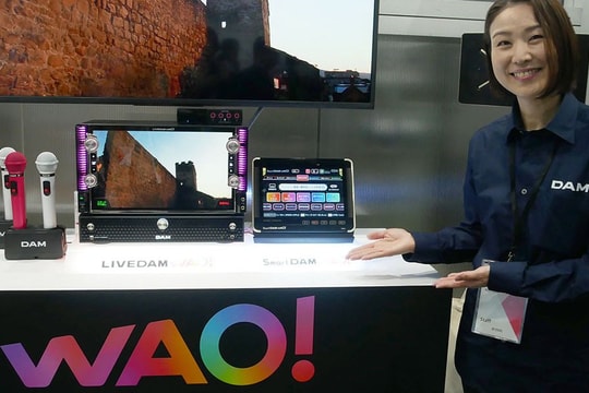 Nhật Bản ra mắt Karaoke không nút bấm, dùng AI phân tích khuôn mặt để phát bài "tủ" của người dùng