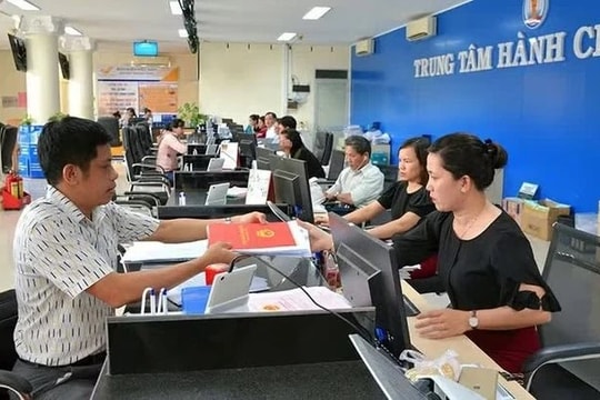 Kết luận của Bộ Chính trị: “Không để tình trạng vào biên chế là ổn định suốt đời”