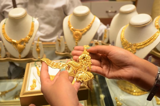 Nước này từng cấm người dân sở hữu vàng, thậm chí có án phạt tù 10 năm
