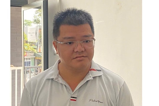 Sau khi chuyển hơn 500 triệu đồng tiền “phí thẩm định” để vay 10 tỷ, người đàn ông đến ngân hàng thì được báo: “Không có hồ sơ vay nào mang tên anh”
