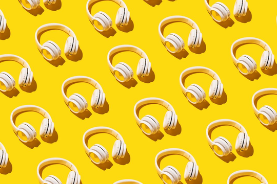 75.000 bài hát đổ bộ mỗi ngày: Nhạc AI đang biến các nền tảng streaming như Spotify và Apple Music thành "bãi rác" công nghệ?