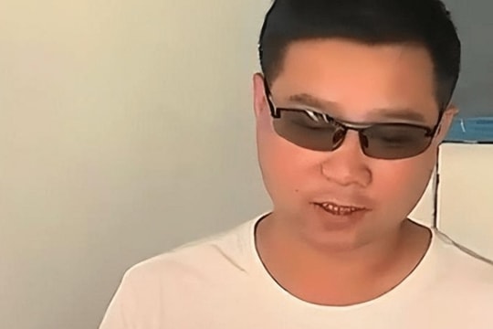 Khách gửi tiết kiệm 77 triệu đồng, hơn 1 tháng sau phát hiện đã mua bảo hiểm, doanh nghiệp khẳng định: “Không sai nhưng vẫn hoàn lại tiền”