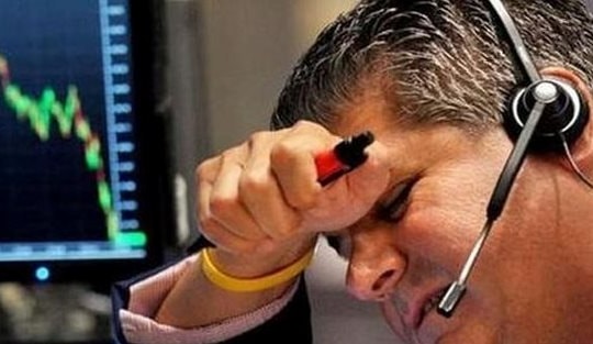 Phiên 5/5: Khối ngoại mạnh tay bán ròng nghìn tỷ, một cổ phiếu ngân hàng bị "xả" hơn 400 tỷ đồng