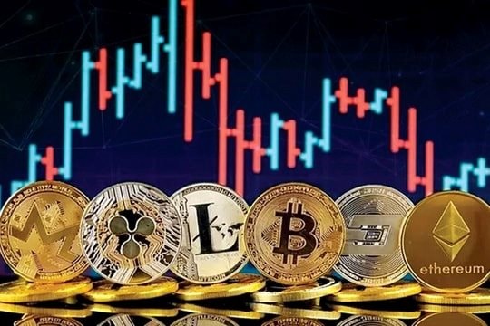 Người phụ nữ ở Thanh Trì sập bẫy “lãi ảo” tiền tỷ, Công an Hà Nội phát cảnh báo 