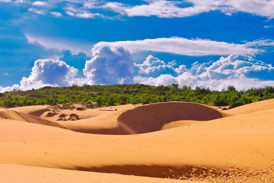 Mỹ đánh giá: Đây là kỳ quan thiên nhiên "đẹp nhất Việt Nam", được 'điêu khắc' hàng nghìn năm, không nằm ở Phú Quốc hay Đà Nẵng