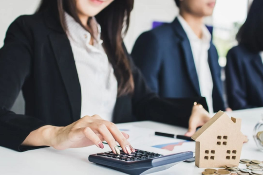 Vị Chủ tịch trở lại “ghế nóng” sau 7 năm, lương bình quân nhân viên một ngân hàng Việt liền tăng thêm 15 triệu/tháng