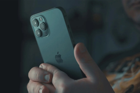 Tôi cứ nghĩ mua iPhone Pro về dùng sẽ thích lắm để rồi "vỡ mộng" nhận ra nó chẳng như mình tưởng tượng
