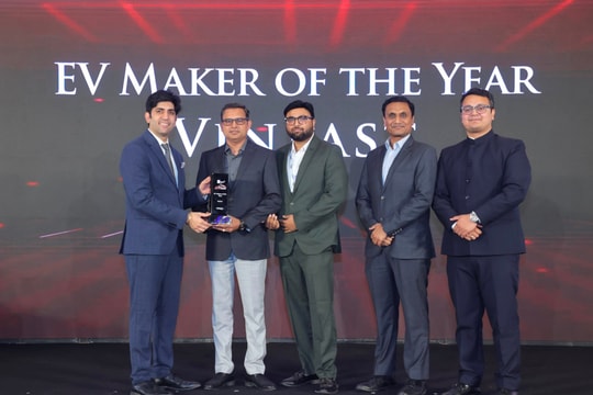 Vinfast được vinh danh “nhà sản xuất xe điện của năm” tại times Drive Auto Summit & Awards 2026