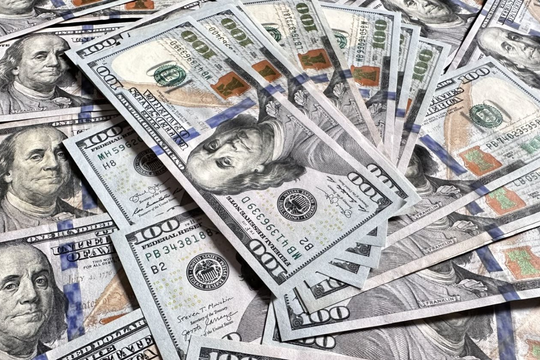 Vụ tống tiền tỷ USD rúng động giới tài chính: Tỷ phú bị cắt ghép hình ảnh nhạy cảm, cả gia đình liên luỵ 