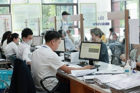 Tin vui: Những cán bộ, công chức sau dự kiến nhận phụ cấp tới 300% lương 