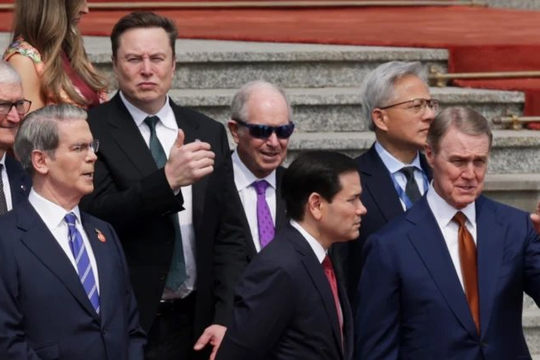 Đã Jensen Huang còn cả Elon Musk, đội ngũ Mỹ quá hùng hậu và lộng lẫy: Nhưng sao đến Trung Quốc vẫn “mất phép?