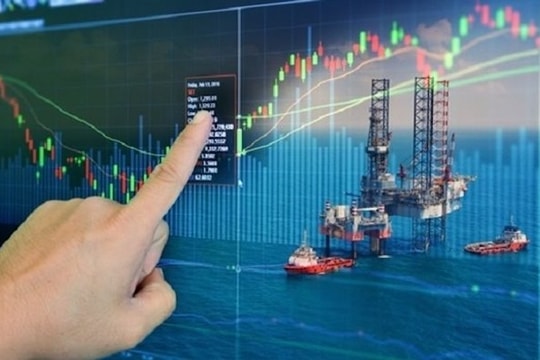 Cổ phiếu dầu khí “nổi sóng” trong phiên cuối tuần “rực lửa”