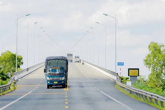 Bơm 3.500 tỉ đồng xây cầu Cổ Chiên 2, Vĩnh Long mở “cửa lớn” ra biển cho ĐBSCL
