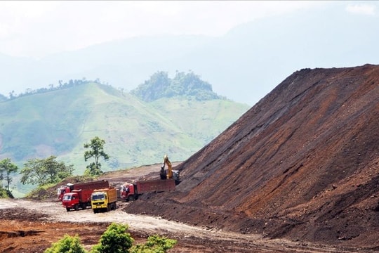Hòa Phát (HPG) cùng Đại Quang Minh đã góp vốn thành lập công ty nghìn tỷ để tiếp quản khai thác mỏ sắt trữ lượng 120 triệu tấn tại Lào Cai 