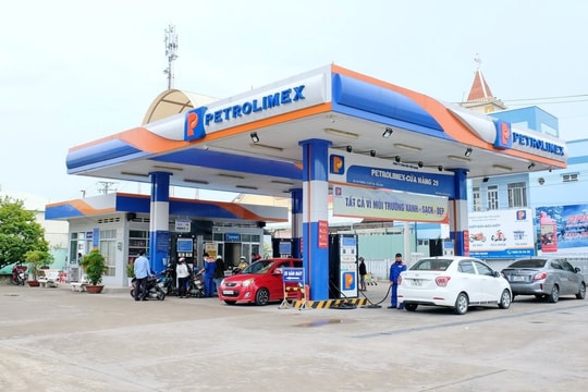 Cổ phiếu PLX “bốc hơi” gần 40% từ đỉnh: Cơ hội “bắt đáy” hay rủi ro vẫn còn phía trước?