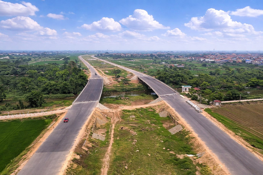 Người dân Hà Nội, Hưng Yên, Bắc Ninh vui mừng khi tuyến đường 85.000 tỷ dài hơn 112 km đang được đẩy nhanh tiến độ thi công
