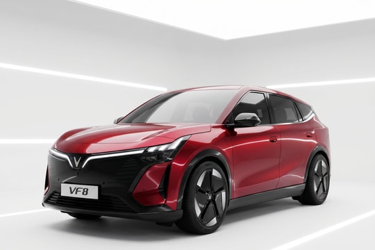VinFast chính thức ra mắt VF 8 thế hệ mới, giá 999 triệu đồng